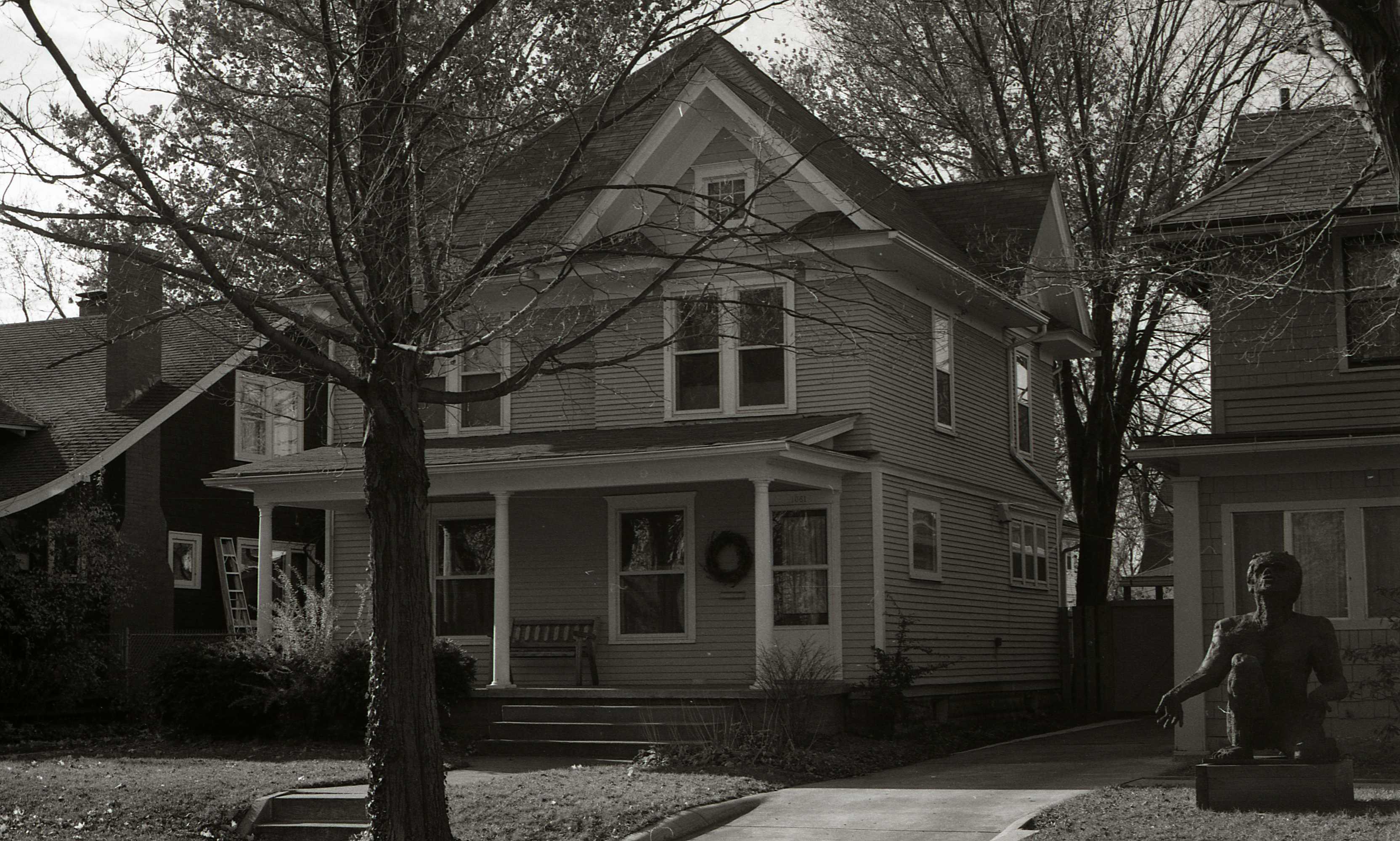 1061 Riverside Drive